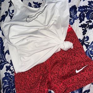 Nike dri fit workout set